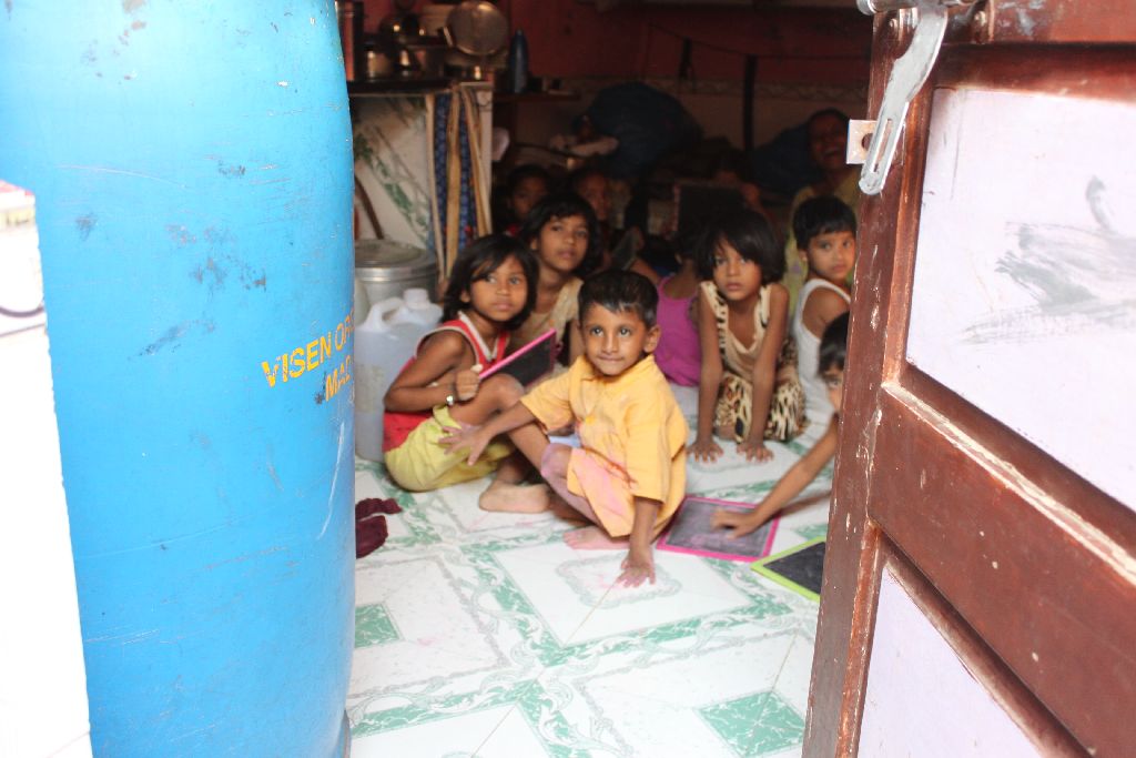 IMG_3316_slumkids_rs IMG_3316_slumkids_rs