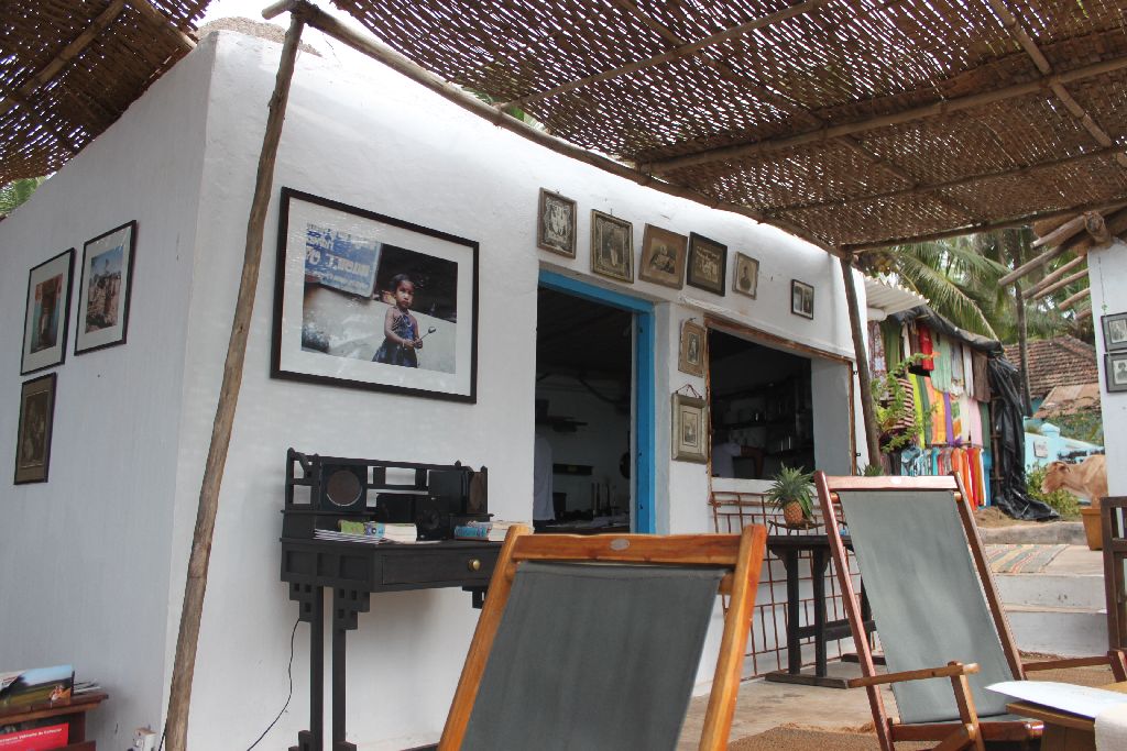 IMG_3874_omcafeinside_rs IMG_3874_omcafeinside_rs