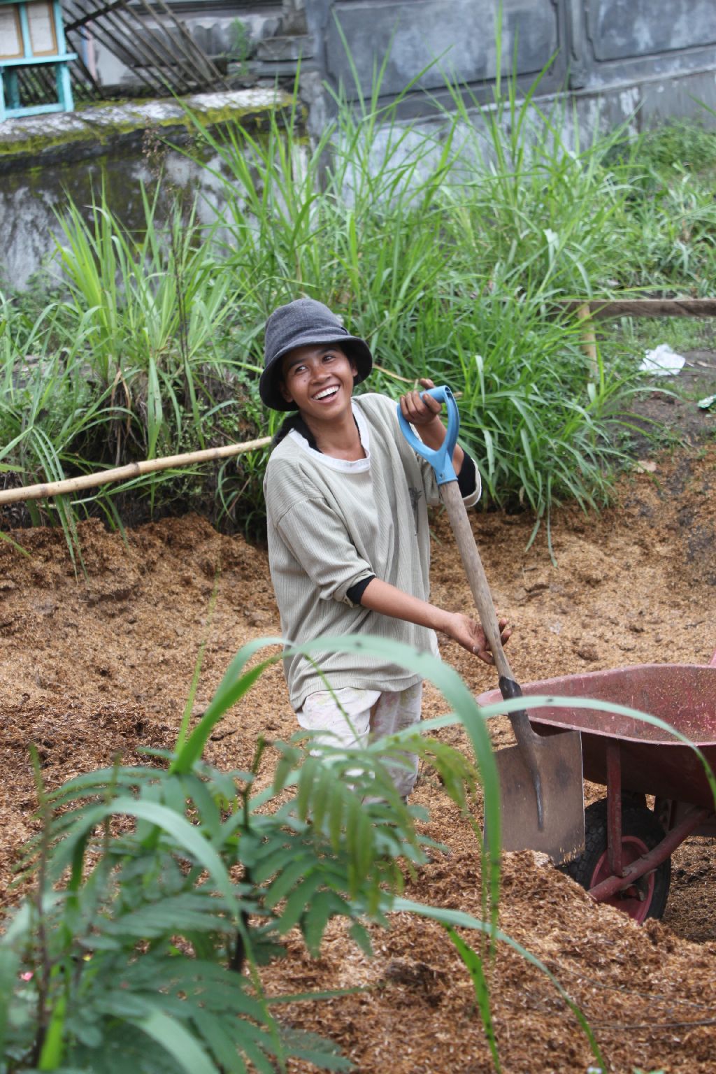 IMG_8719_villagewoman_Rs